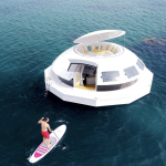 太愜意了吧!可租式「漂浮套房飯店」能環繞世界 屋頂「曬日光浴」艙內寬敞到不像話~